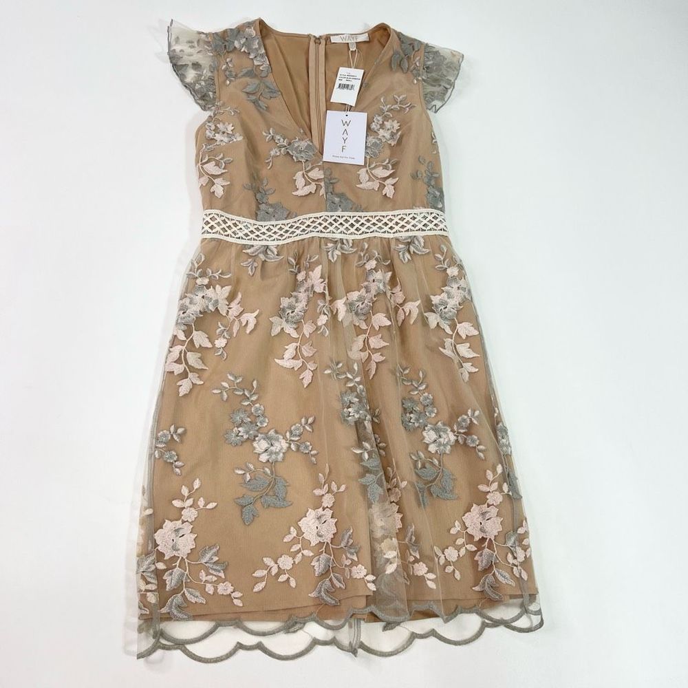 WAYF Dress Womens 8 Oakfield Embroidered Lace Short Sleeve V Neck NEW Tan